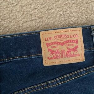 High waisted Levi’s